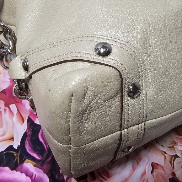 LIKE NEW COACH LEATHER SHOULDER BAG - Picture 6 of 11